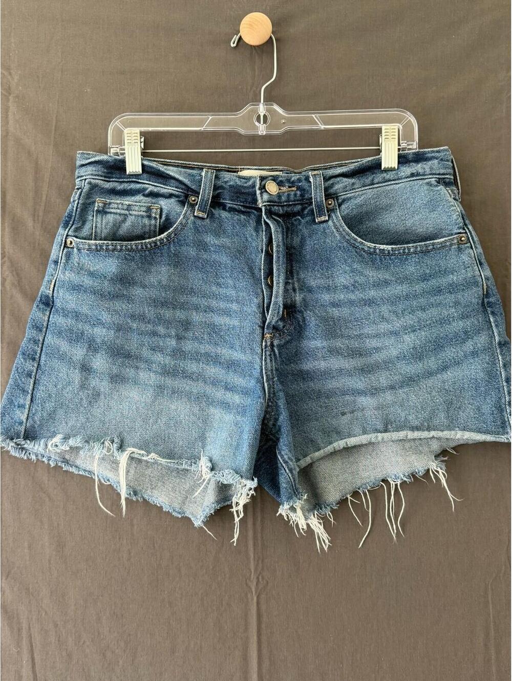 Universal Thread 8R Mid Rise 90s Baggy Denim Shorts Blue Raw Hem Button fly